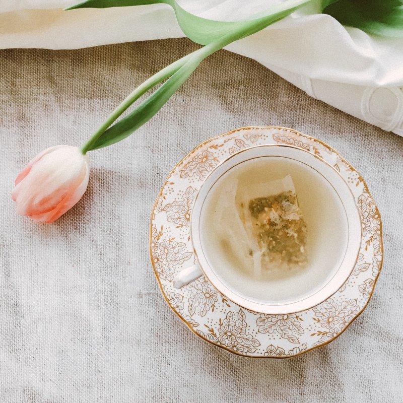 6 Of The Best Teas For Singing  