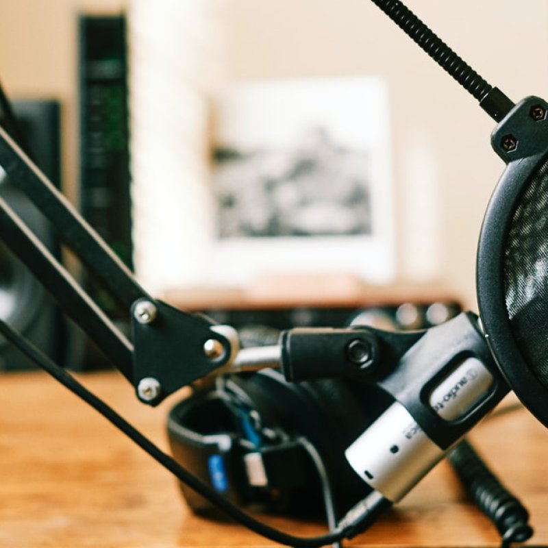 What Do Pop Filters Do? Your Secret Weapon for Professional-Quality Recording