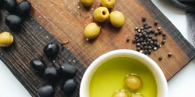 Should You Use Olive Oil For Your Singing Voice?