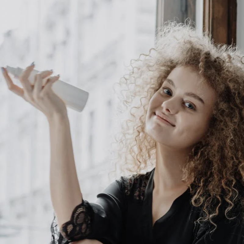 7 Of The Best Vocal Sprays For Your Singing Voice 