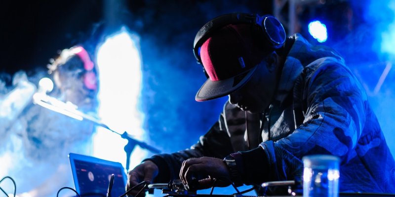 DJ Drops: 6 Ways To Get Great Vocals