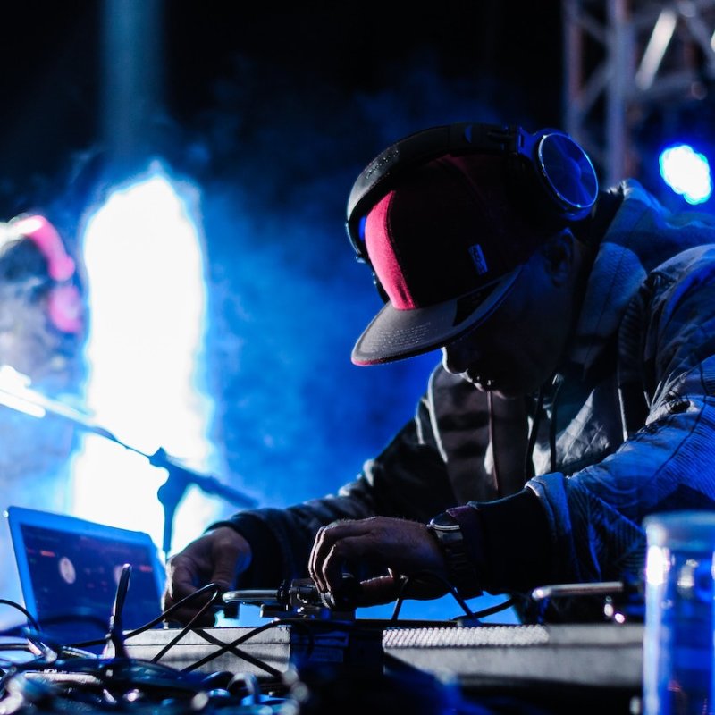 DJ Drops: 6 Ways To Get Great Vocals