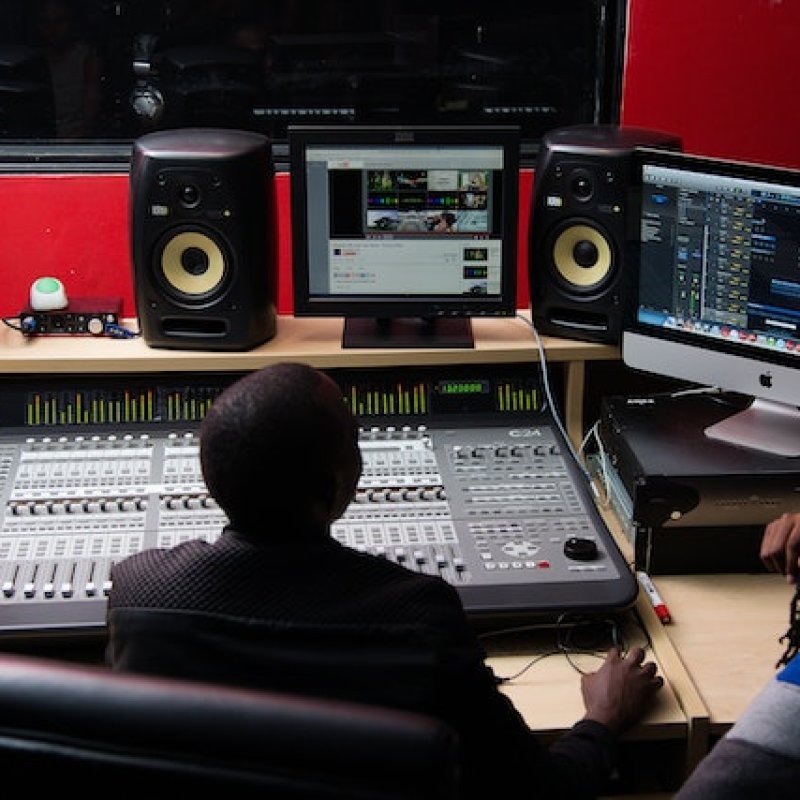Youtube For Artists And Musicians: 10 Ways To Get More Views Organically 