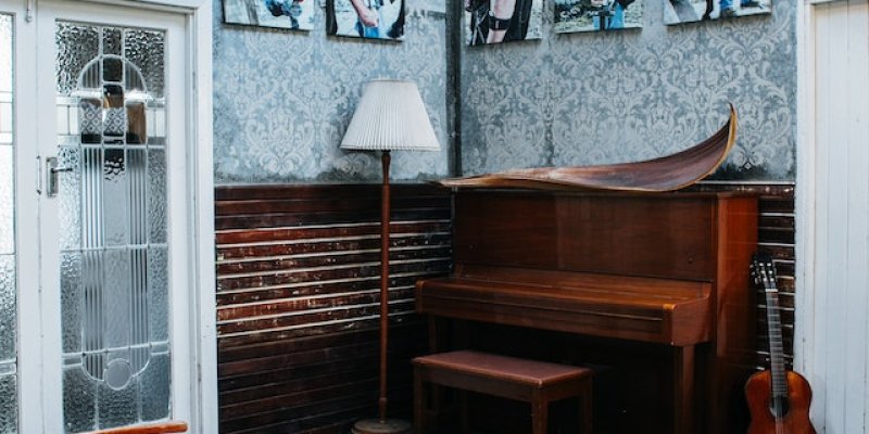 34 Piano Decor Ideas For Your Lovely Instrument 