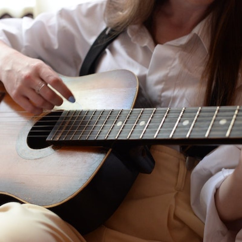 Can You Play Guitar With Long Nails? The Surprising Truth