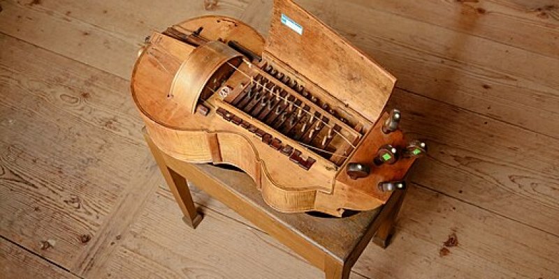 22 Weird And Funny Musical Instruments You've Never Heard Of