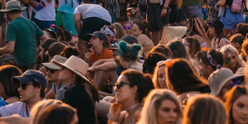 What To Wear To A Music Festival - 12 Tips For Men And Women