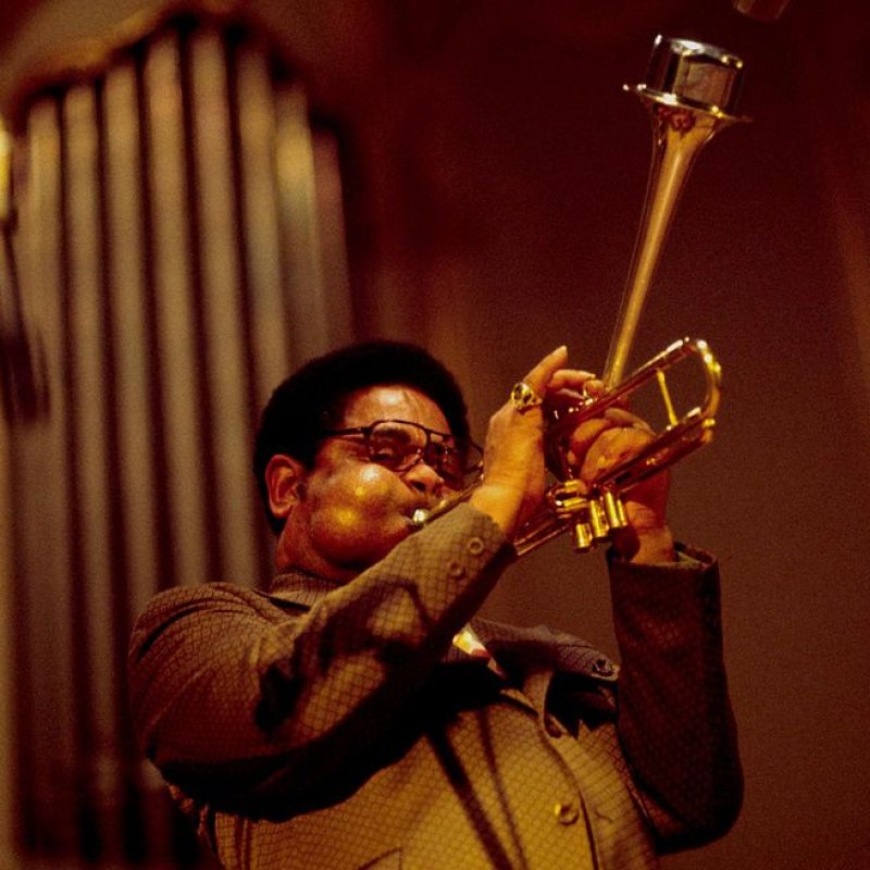 How And Why Did Dizzy Gillespie's Cheeks Puff Up Like That? 