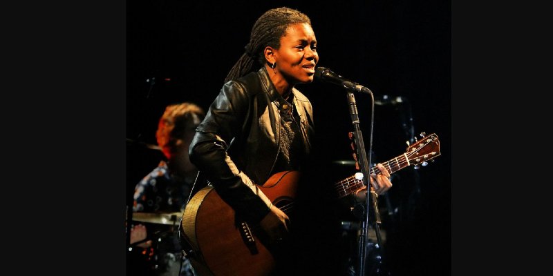 The Bittersweet Meaning Of Tracy Chapman's "Fast Car"