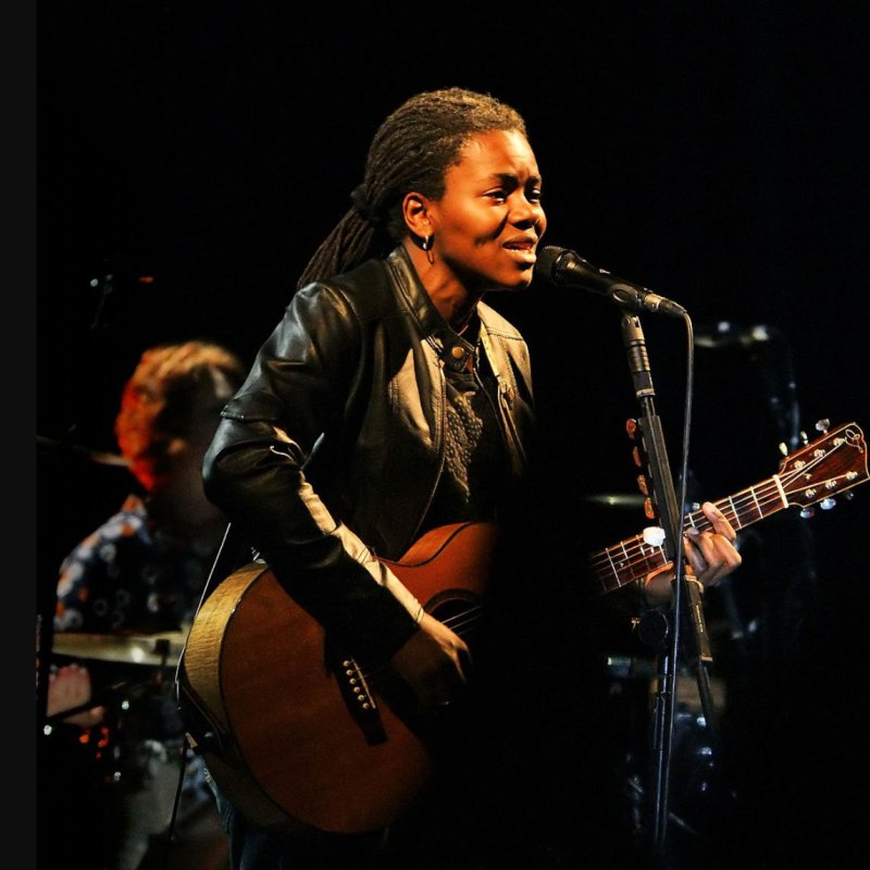The Bittersweet Meaning Of Tracy Chapman's "Fast Car"