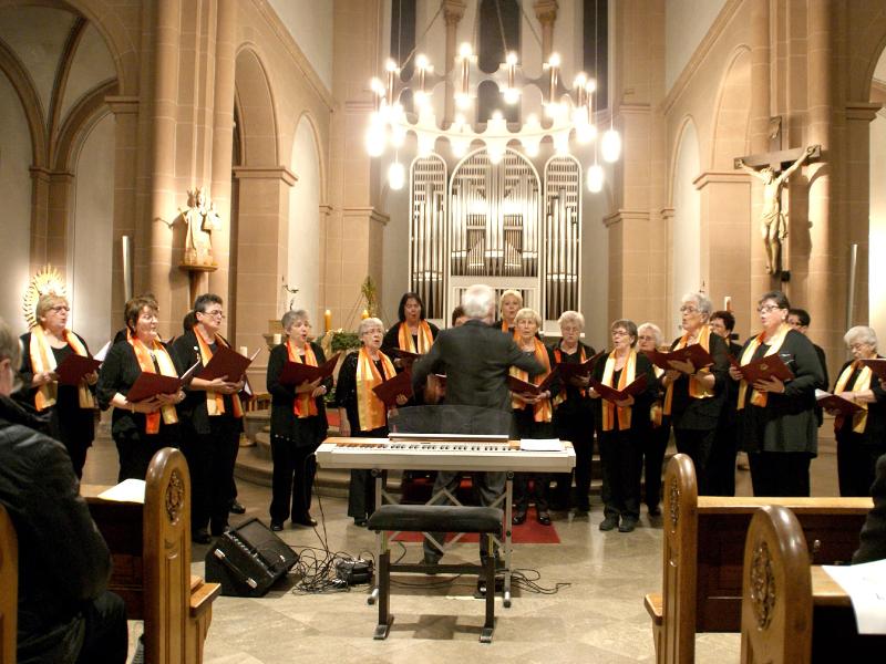 church0choir.(7).jpg