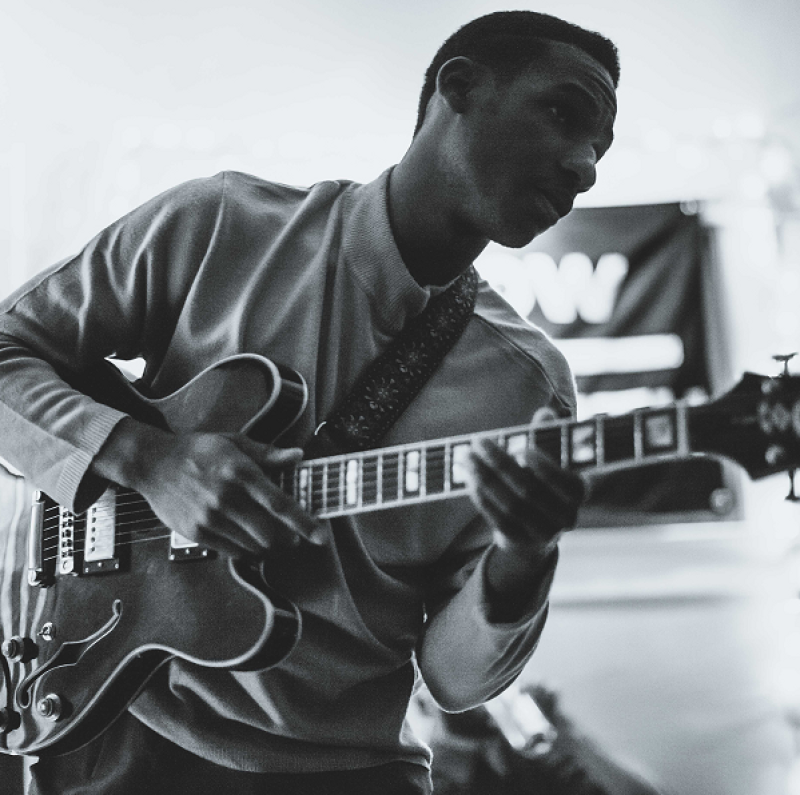 Leon_Bridges_Press_Photo.png