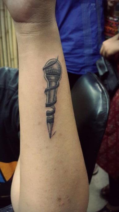 28 Unique Microphone Tattoo Ideas (Not Just Vintage!) - Yona Marie | Yona  Marie Music