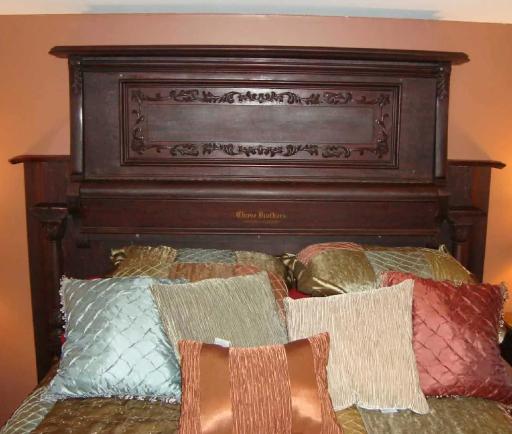 headboardpiano.jpg