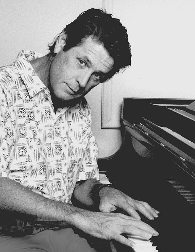 Brian_Wilson_of_the_Beach_Boys_in_West_Los_Angeles_1990_photographed_by_Ithaka_Darin_Pappas.jpeg