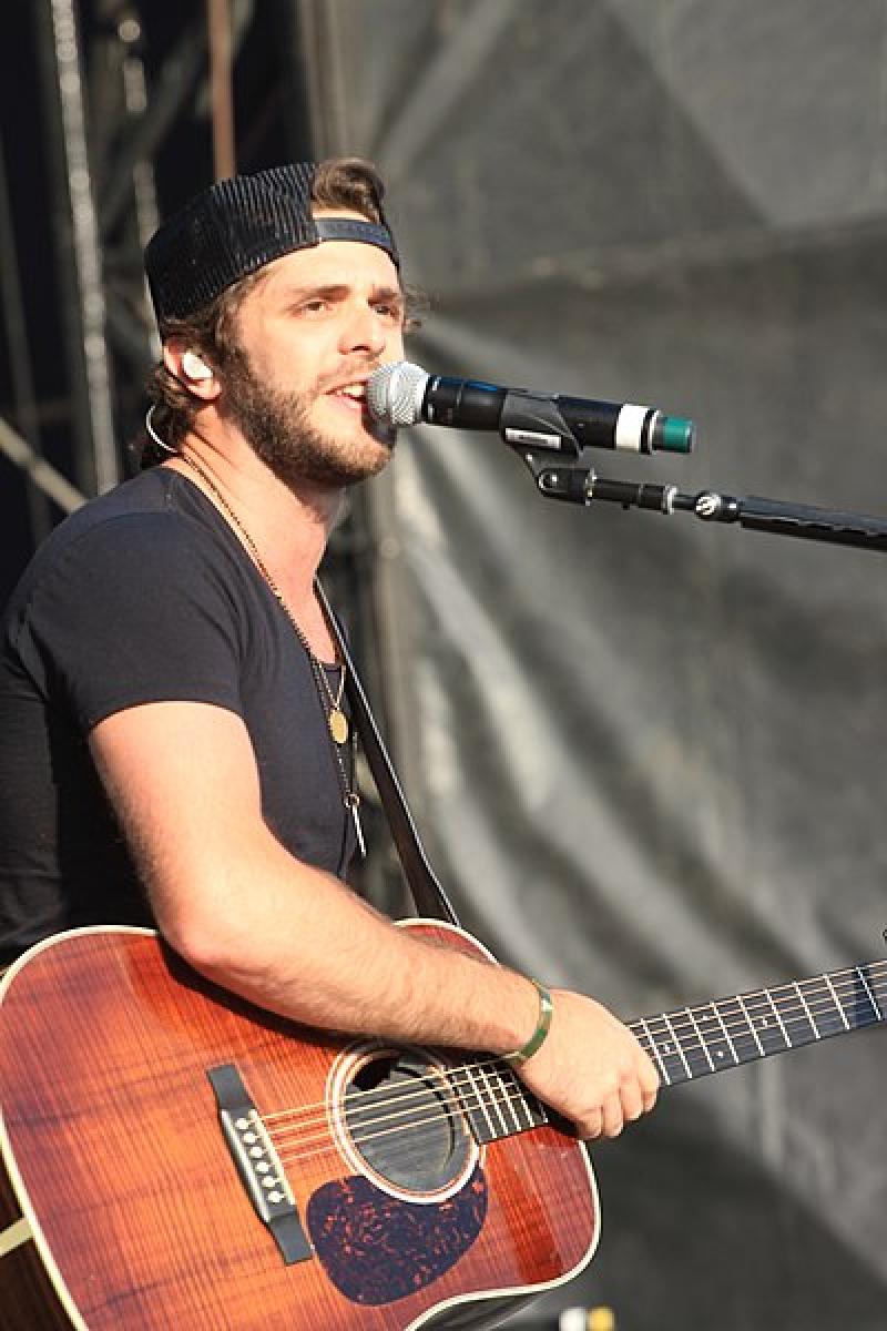 Thomas_Rhett_2014_Craven_Country_Jamboree_6.jpeg