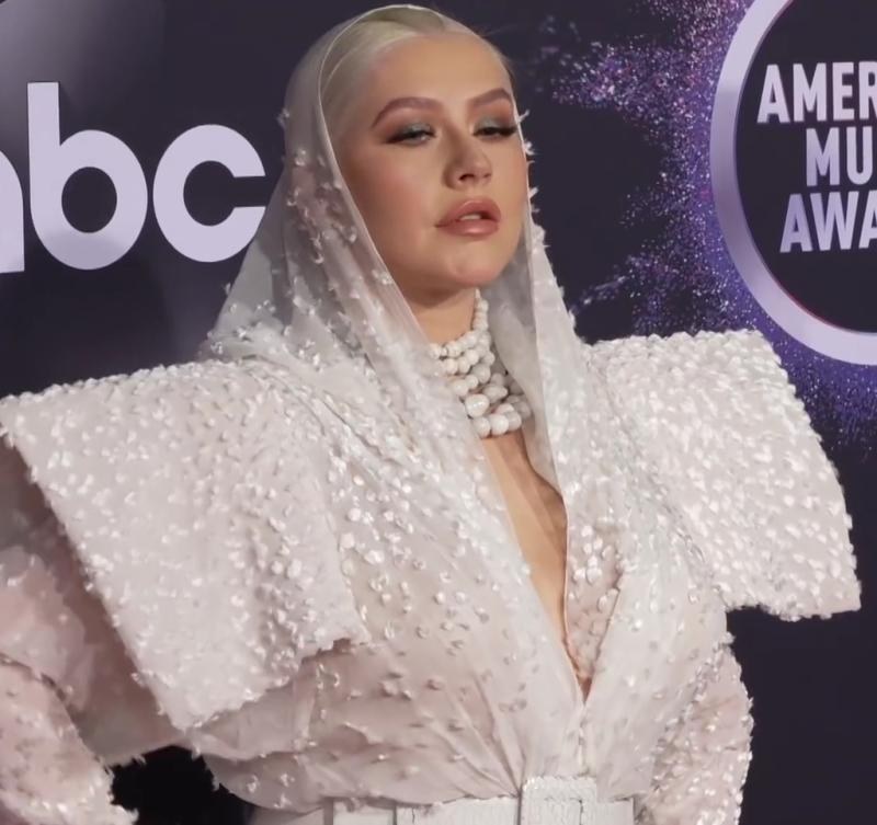 Christina_Aguilera_at_the_AMAs_2019.png